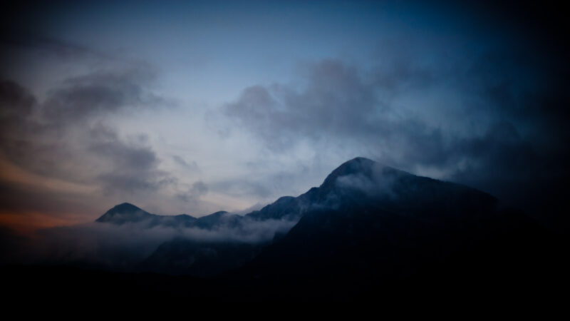 1712 Monte Cuar e Flajel